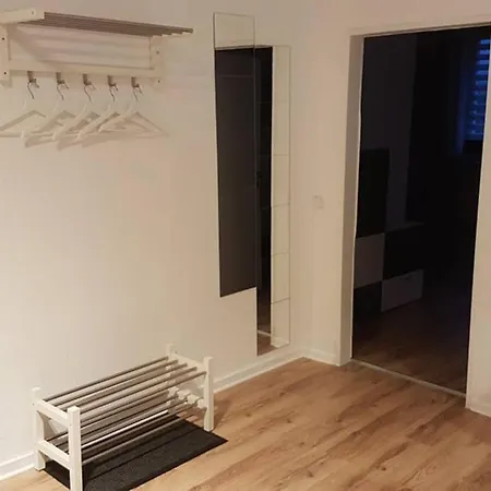 Appartement Vanille, Ferienwohnung Mit Eigenem Eingang, Wie Ein Kleines Haus Bad Salzuflen Exterior photo